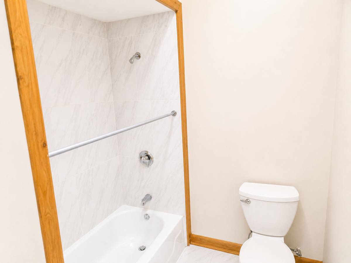 Apartment for rent at 2825 N Milwaukee Ave #1, Chicago, IL 60618