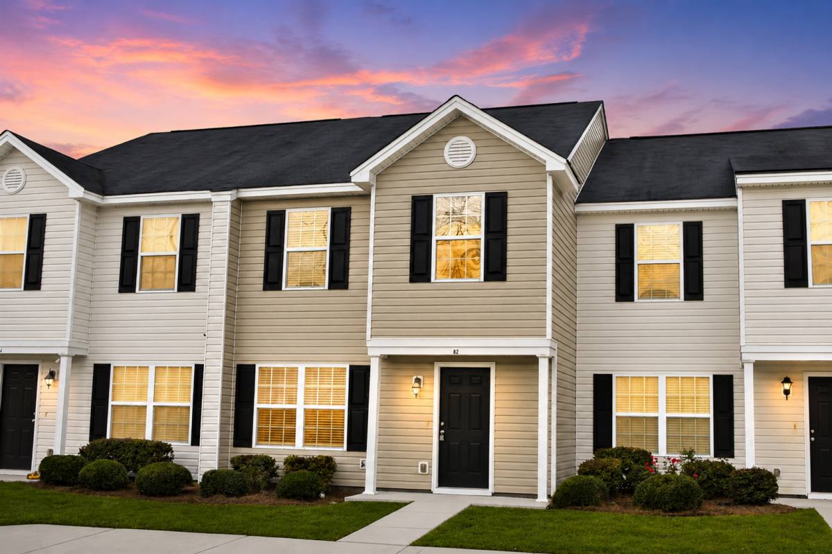 Townhouse for rent at 75 Bearing Circle, Port Wentworth, GA 31407