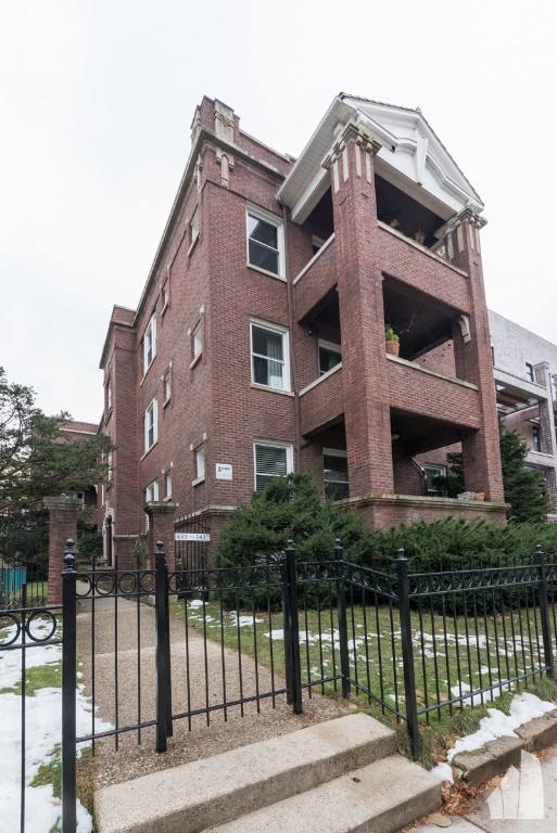 Apartment for rent at 1435 W Carmen Ave #3R, Chicago, IL 60640