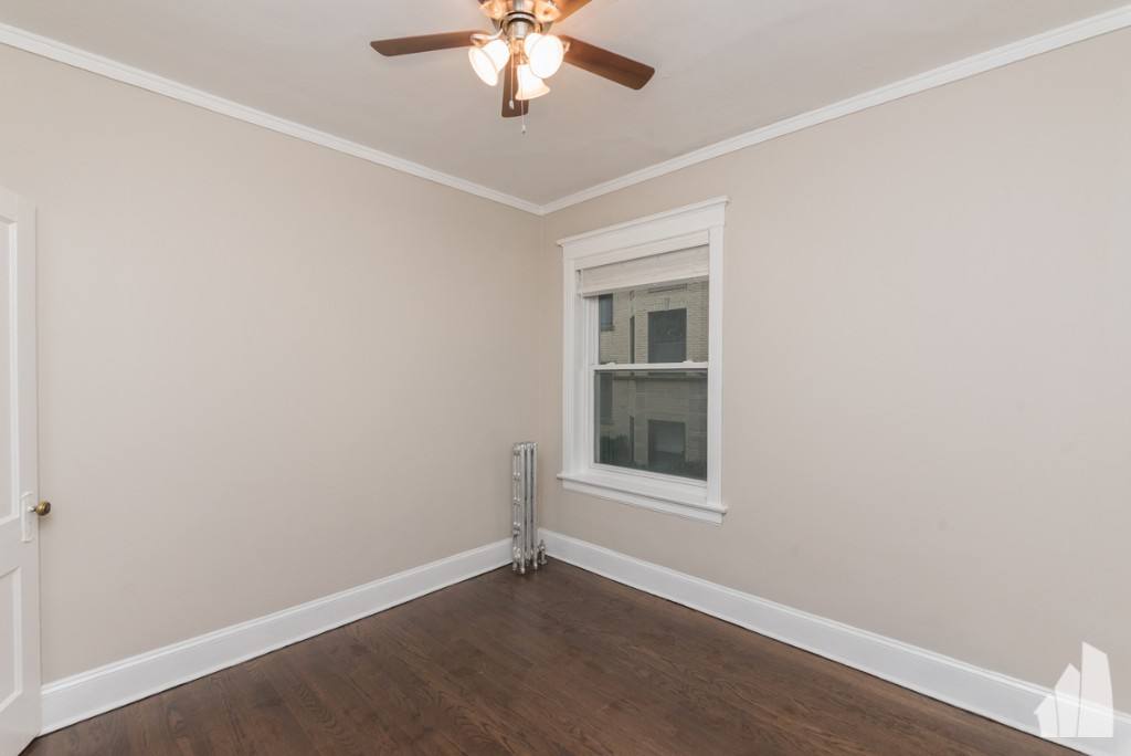 Apartment for rent at 1435 W Carmen Ave #3R, Chicago, IL 60640