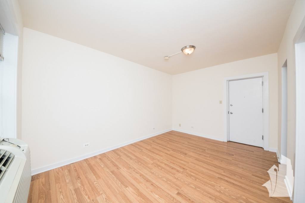 Apartment for rent at 1850 N Humboldt Blvd #210, Chicago, IL 60647