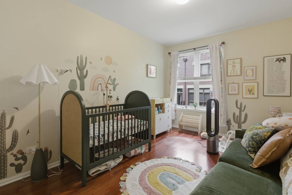 Townhouse for rent at 1323 S Indiana Parkway #TH, Chicago, IL 60605