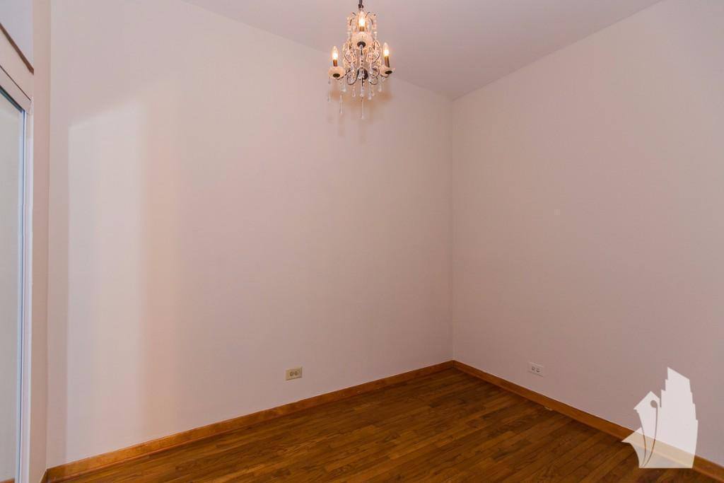 Apartment for rent at 877 W Lill Ave #2D, Chicago, IL 60614