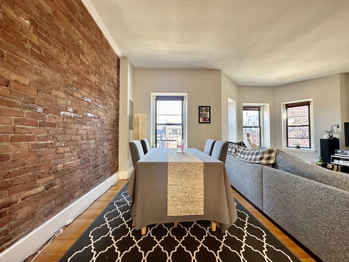 Apartment for rent at 34 Gloucester #4, Boston, MA 02115