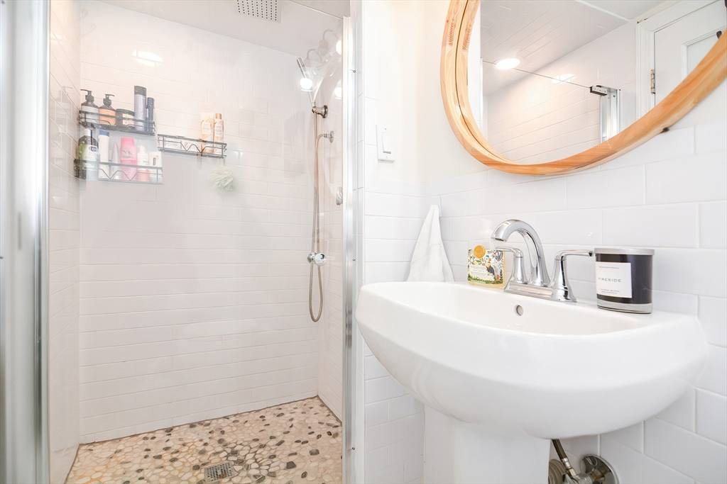 Condo for rent at 54 Concord Ave #102, Cambridge, MA 02138
