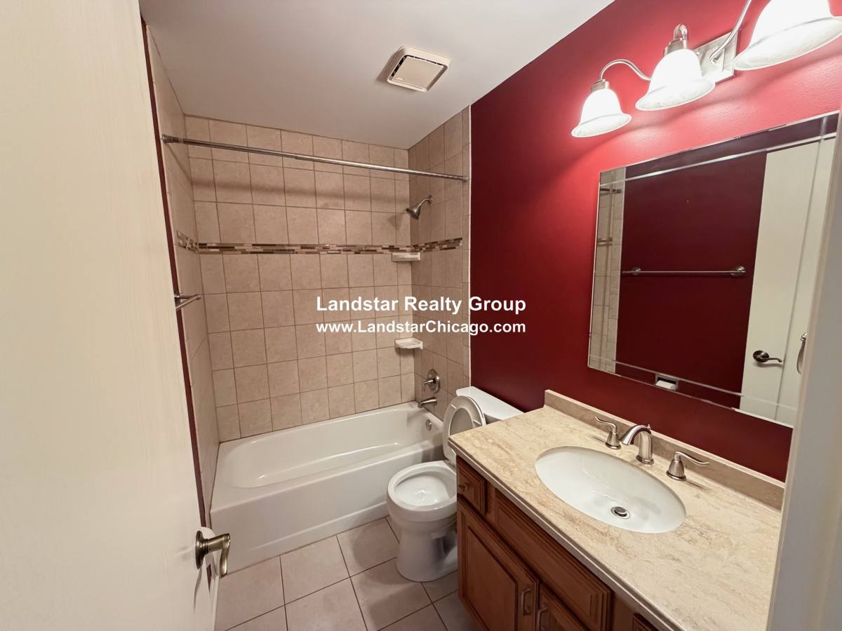 Condo for rent at 608 Berkley Court #W2, Schaumburg, IL 60194