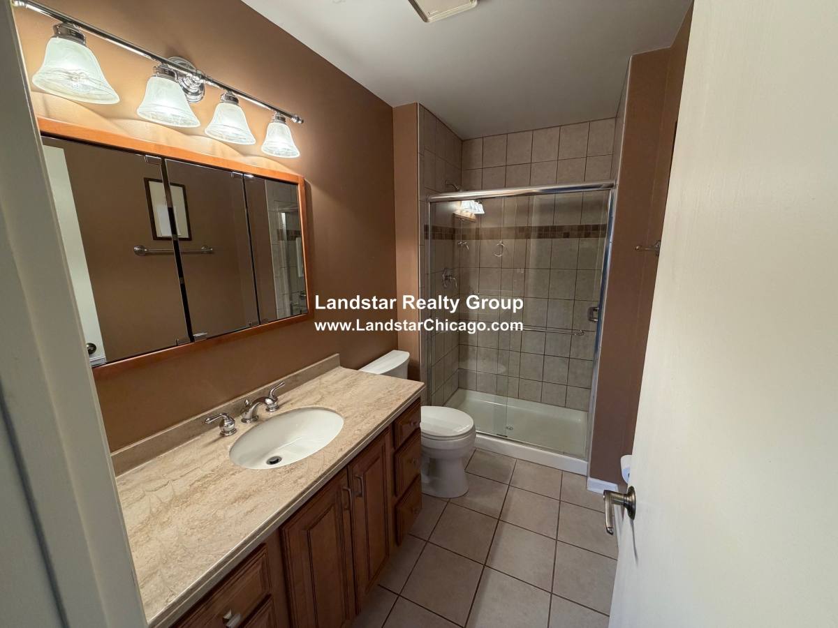 Condo for rent at 608 Berkley Court #W2, Schaumburg, IL 60194