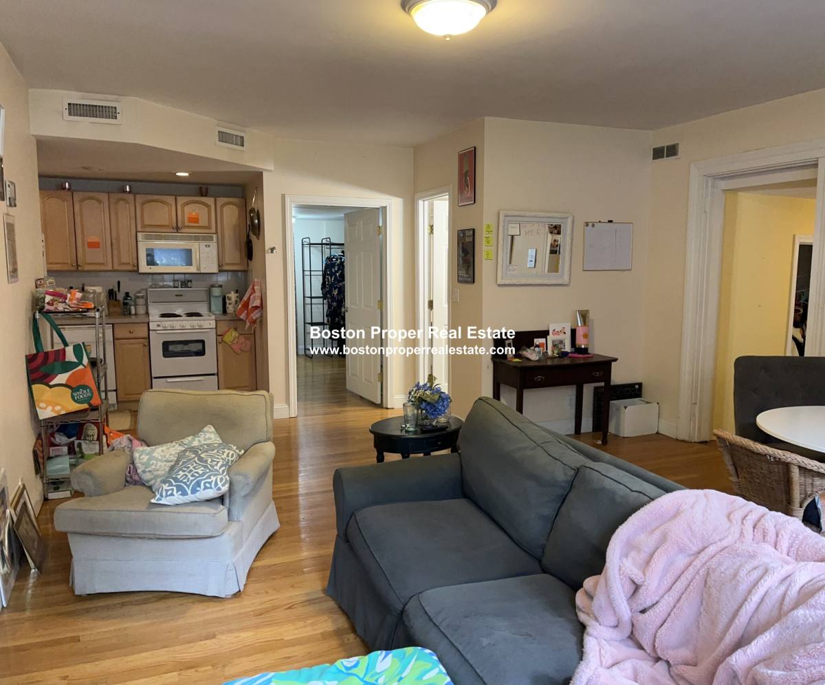 Apartment for rent at 191 Marlborough #7, Boston, MA 02116
