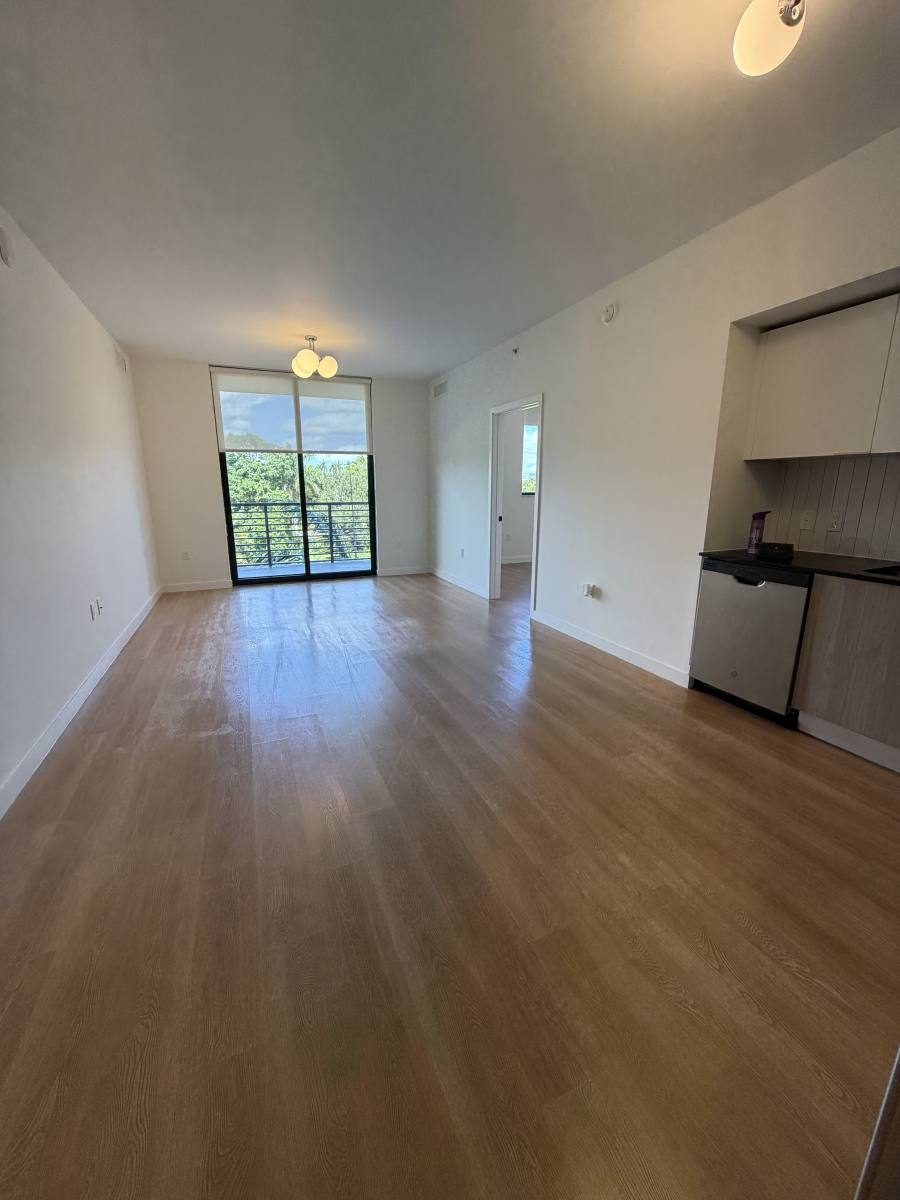 Apartment for rent at 960 E 23rd St #29, Hialeah, FL 33013