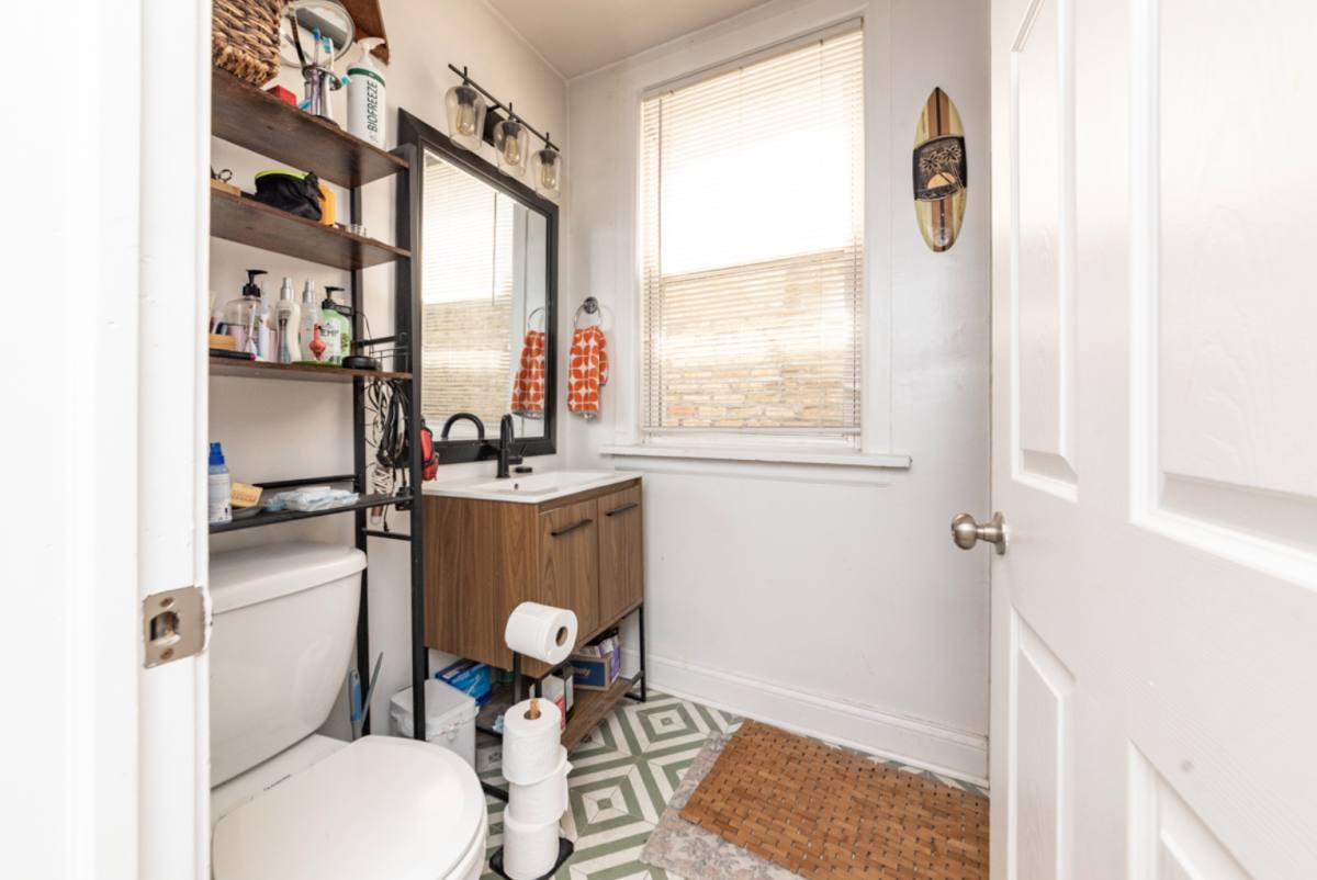 Apartment for rent at 1227 Rockwell #2, Chicago, IL 60622