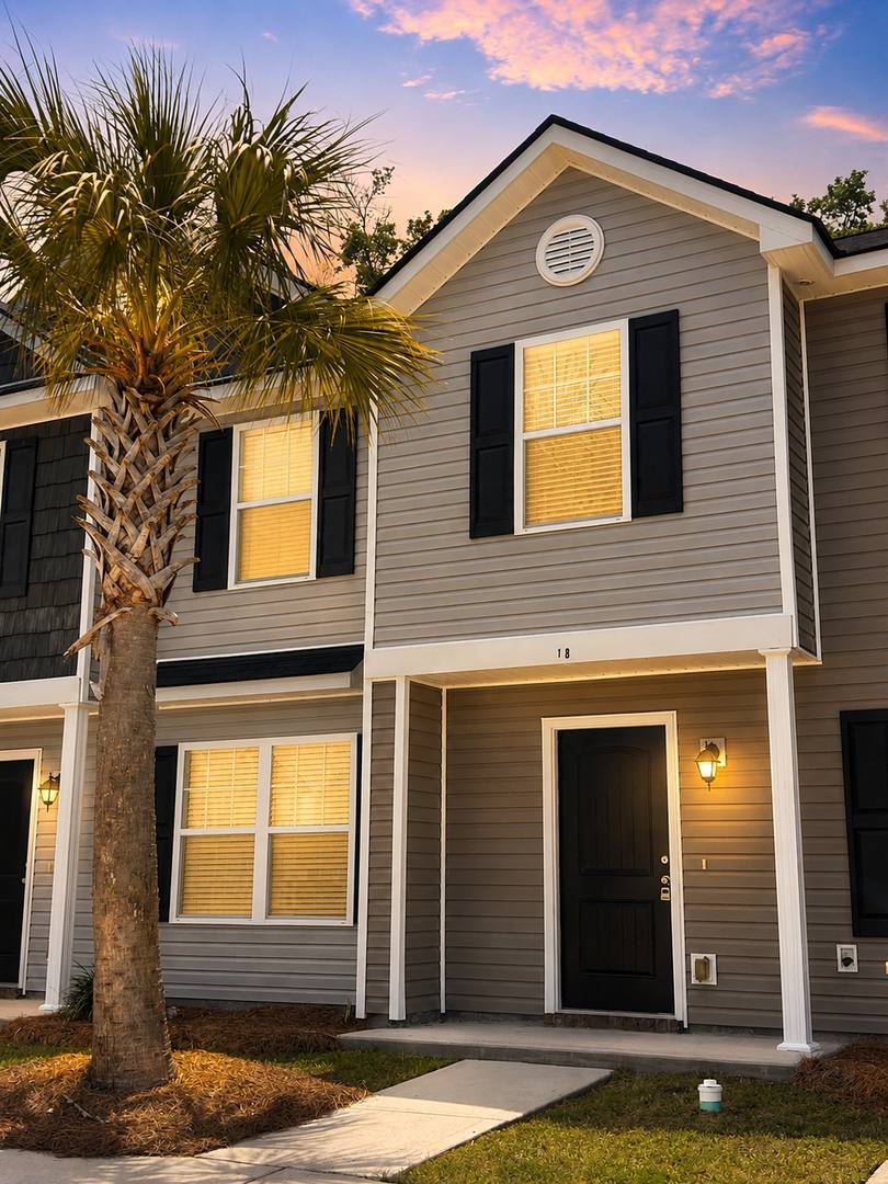 Townhouse for rent at 18 St Augustine Way, Port Wentworth, GA 31407