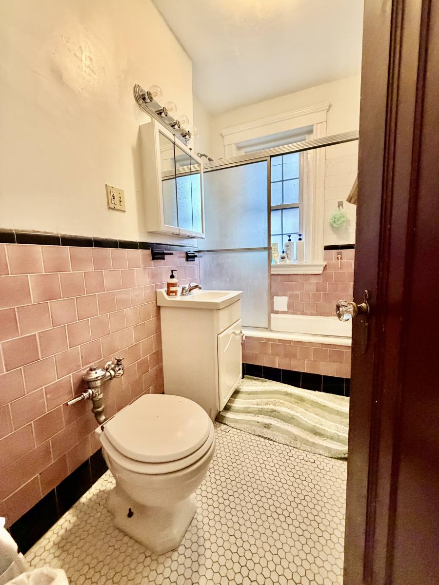 Apartment for rent at 2003 Commonwealth Ave #18, Brighton, MA 02135
