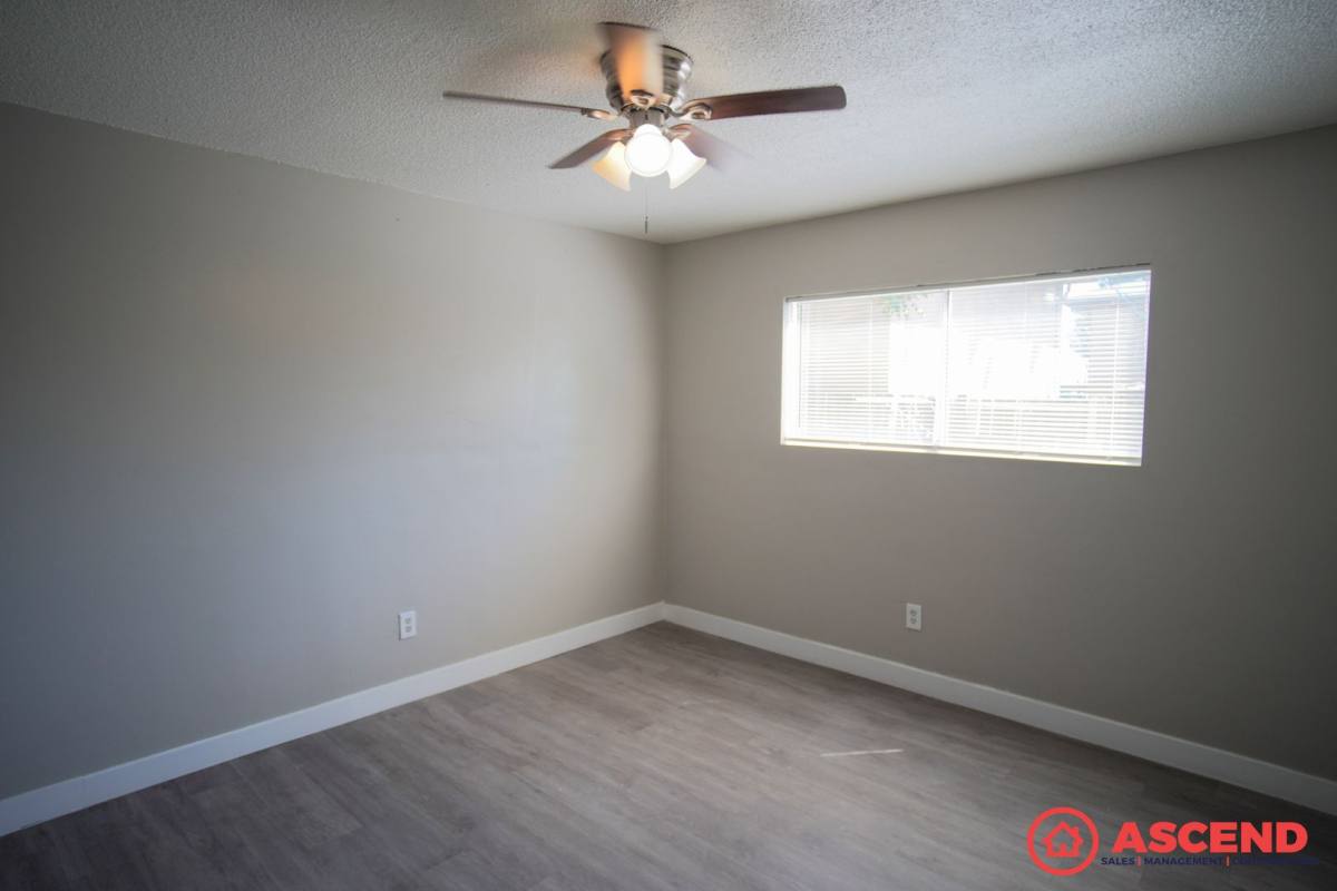 Apartment for rent at 117 Woodrow Ave, Bakersfield, CA 93308