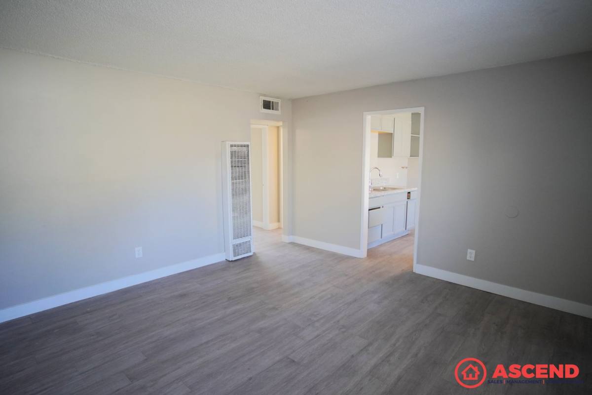 Apartment for rent at 117 Woodrow Ave, Bakersfield, CA 93308