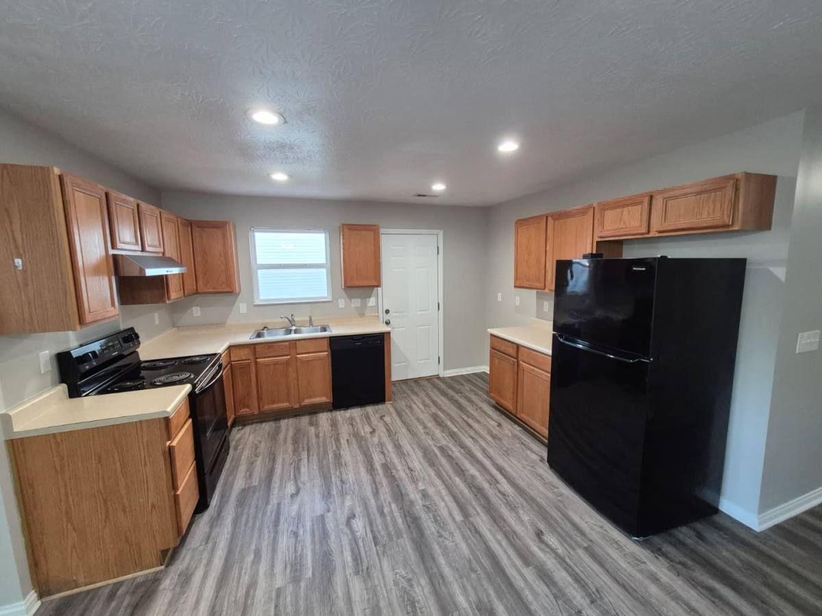 Apartment for rent at 120-122 Old Stephenson Mill Rd, Walton, KY 41094