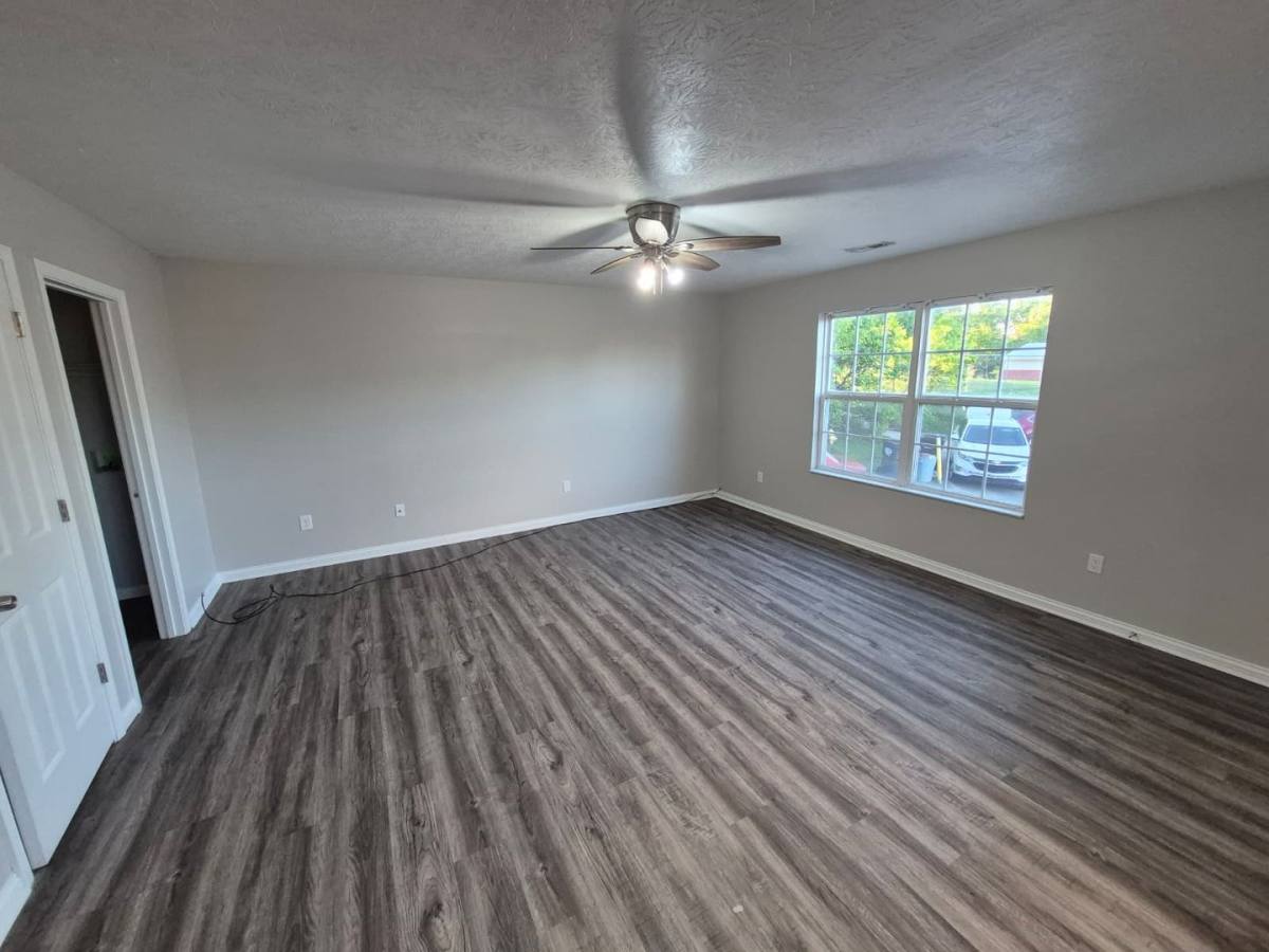 Apartment for rent at 120-122 Old Stephenson Mill Rd, Walton, KY 41094