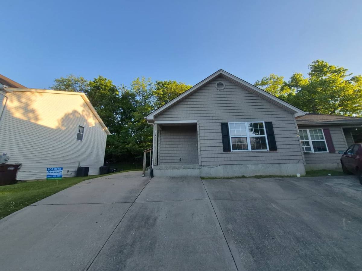 Apartment for rent at 120-122 Old Stephenson Mill Rd, Walton, KY 41094