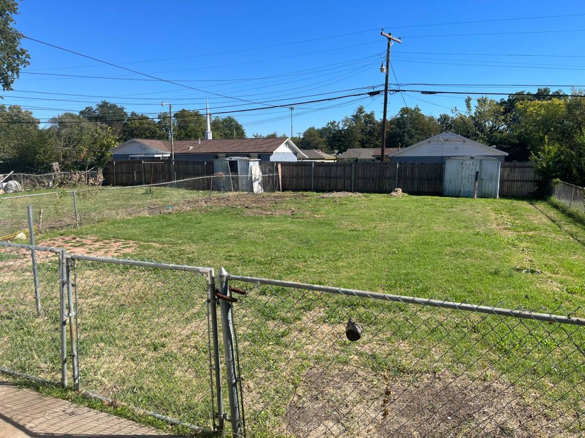 House for rent at 1240 S 74th E Ave, Tulsa, OK 74112