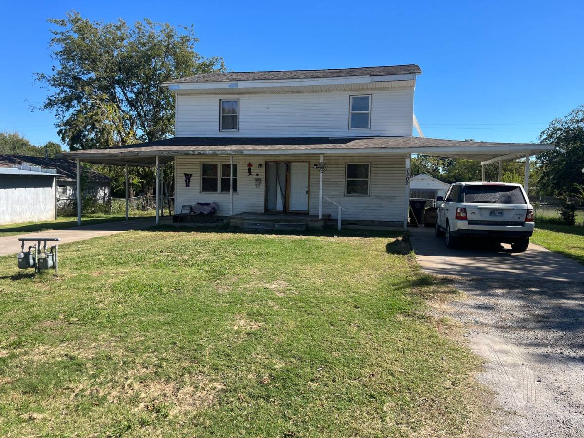 House for rent at 1240 S 74th E Ave, Tulsa, OK 74112