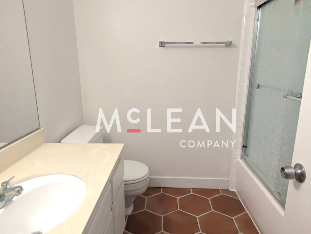 House for rent at 837 Calle De Pinos, Palm Springs, CA 92262