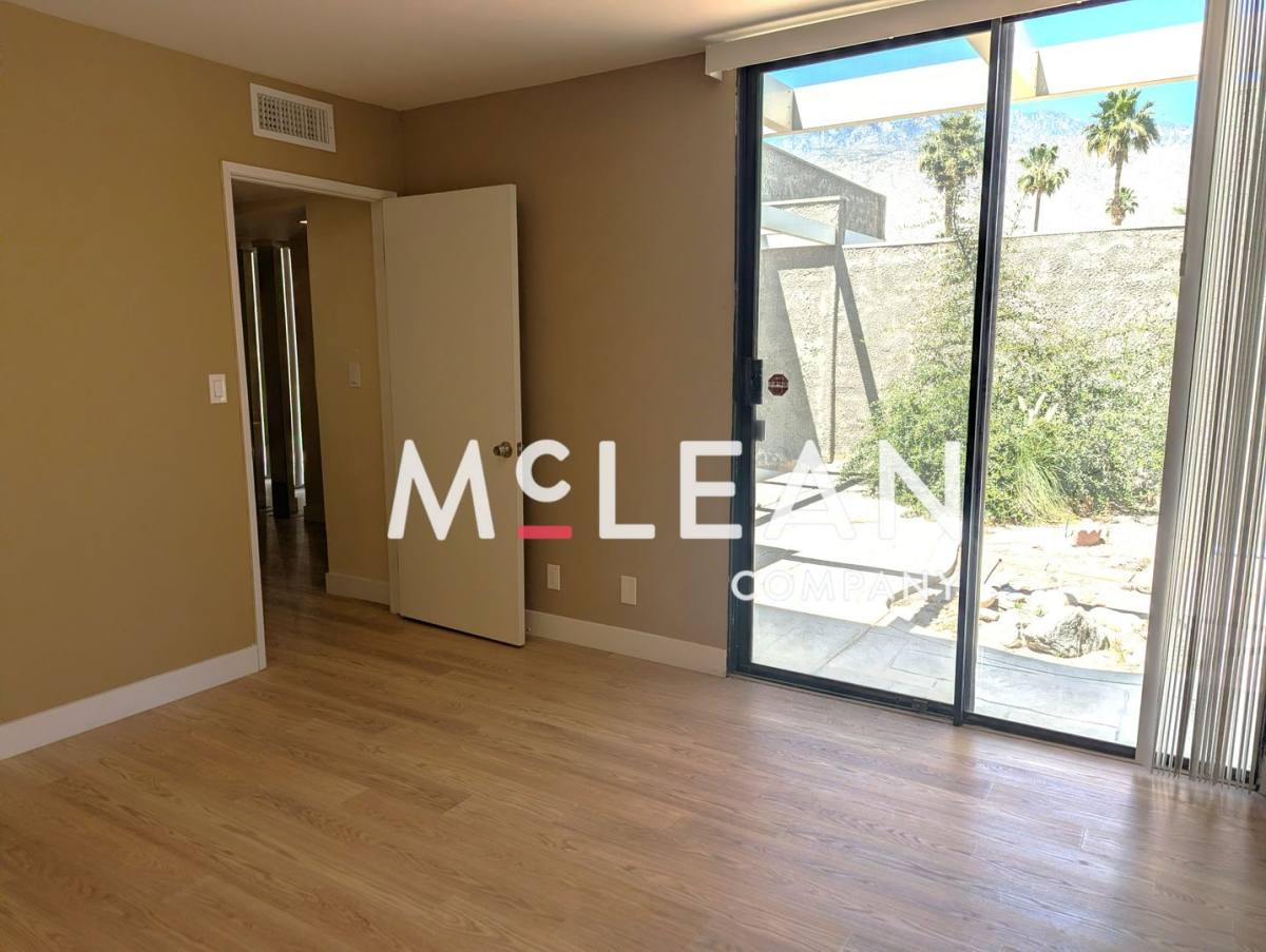 House for rent at 837 Calle De Pinos, Palm Springs, CA 92262