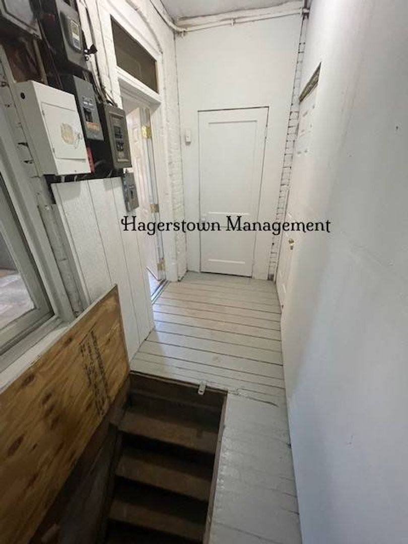Apartment for rent at 617-619 Mulberry, Hagerstown, MD 21740