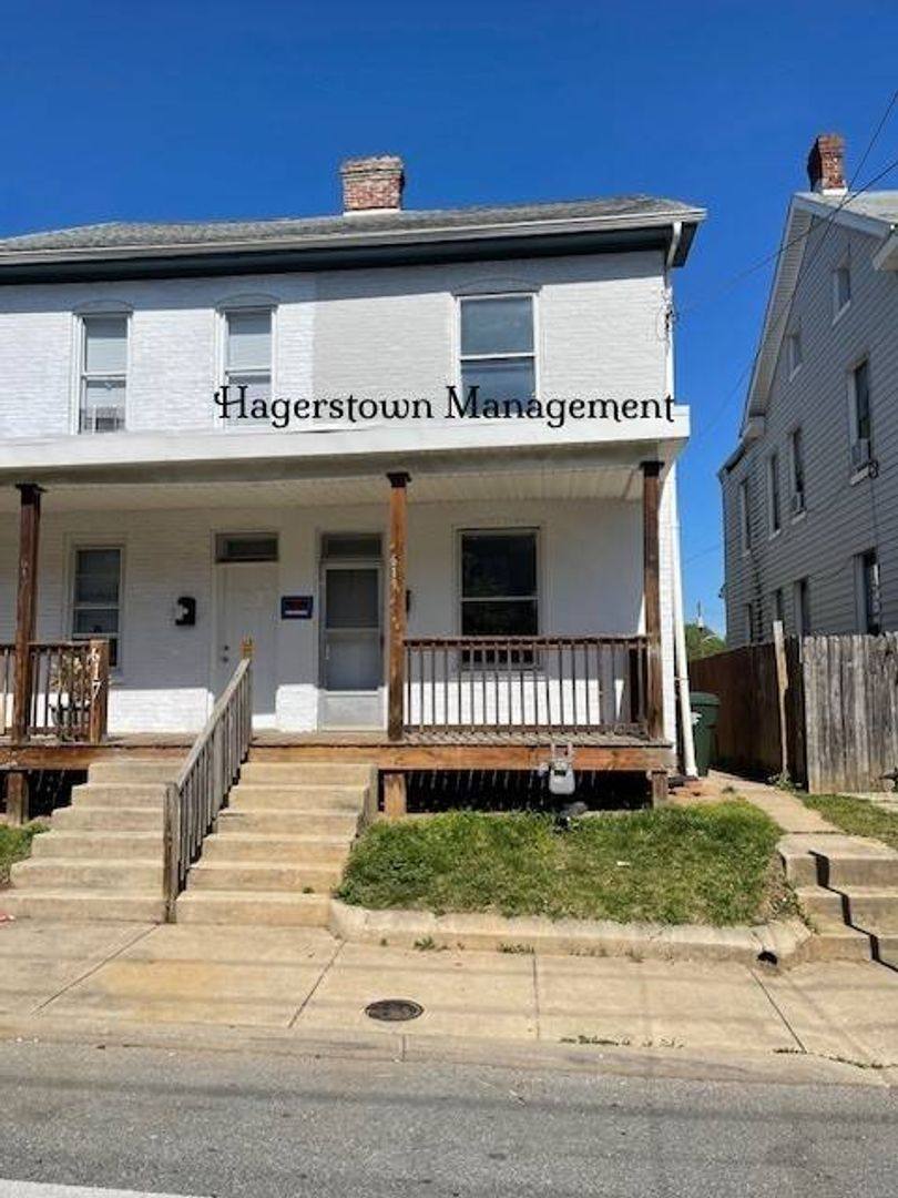 Apartment for rent at 617-619 Mulberry, Hagerstown, MD 21740
