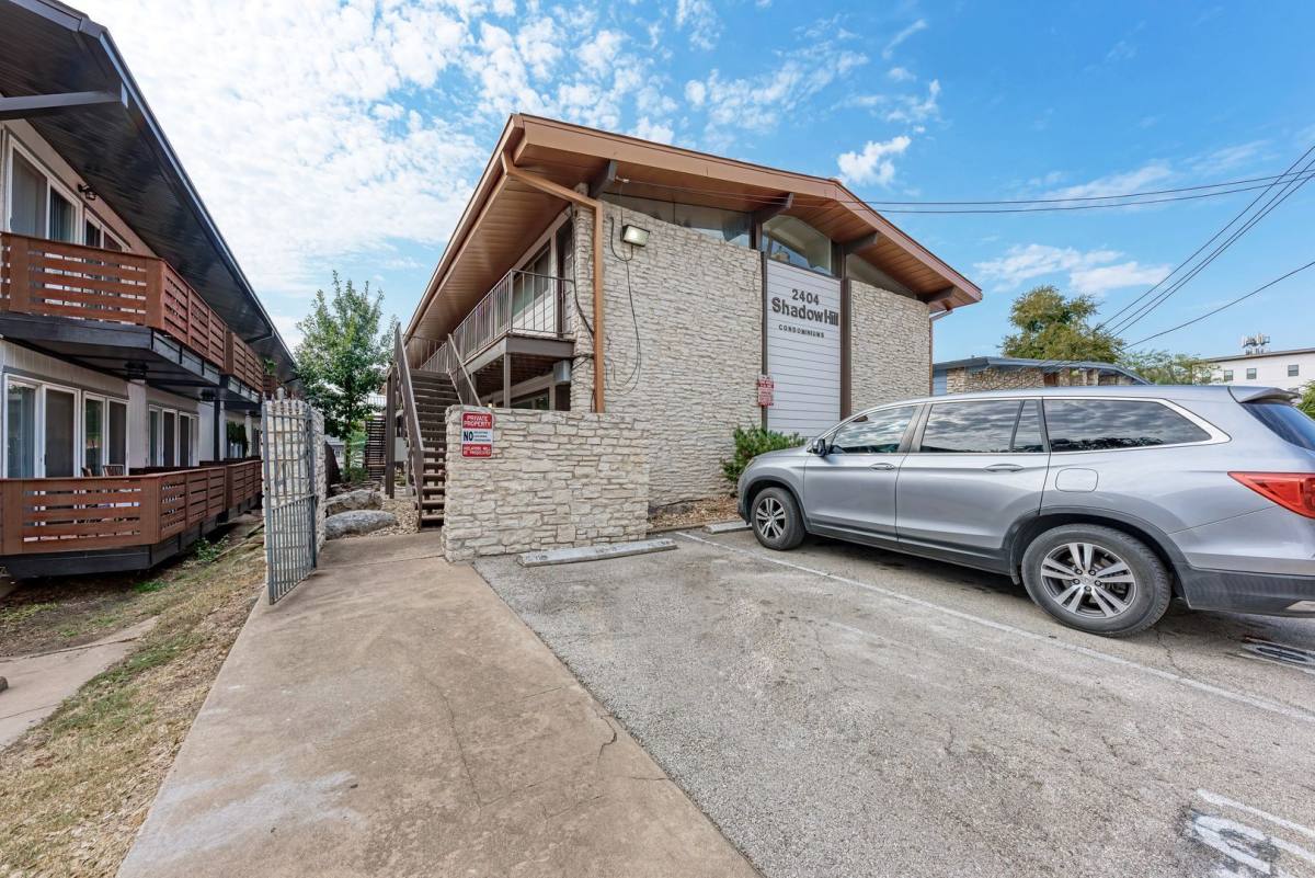 Condo for rent at 2404 Longview - Shadow Hill #101, Austin, TX 78705