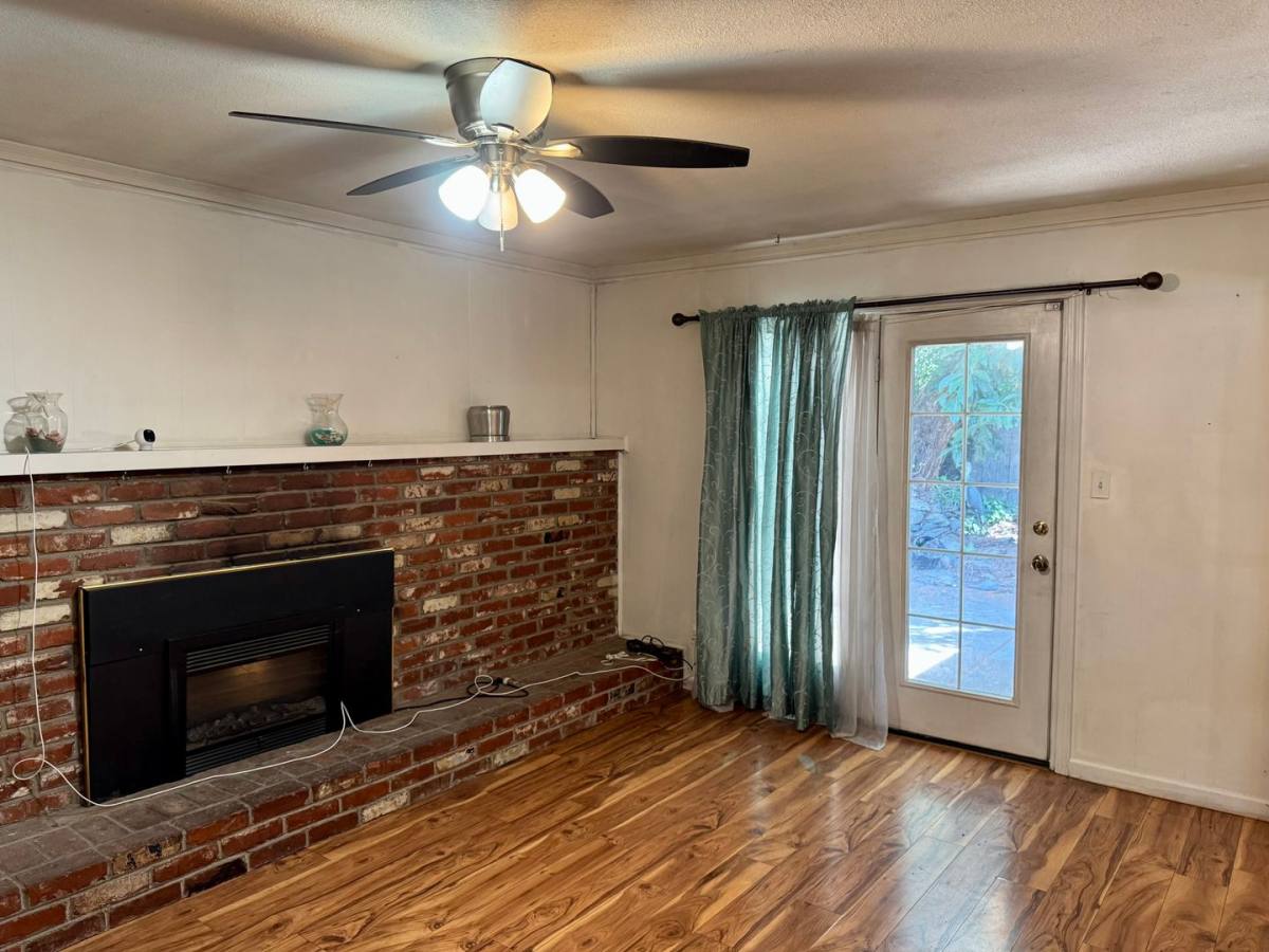 Apartment for rent at 1880 Barnett Way, Merced, CA 95340