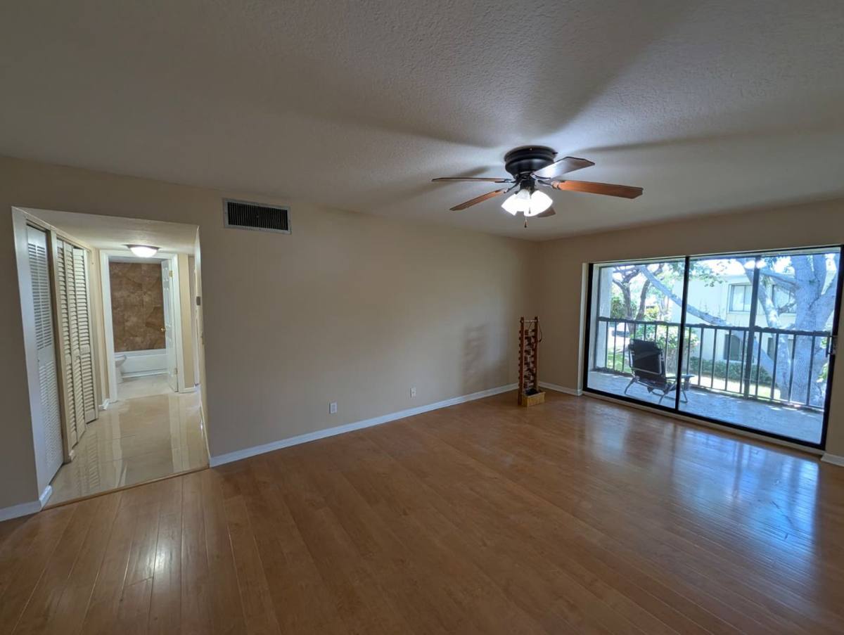 Condo for rent at 150 Pineview Rd, Jupiter, FL 33469
