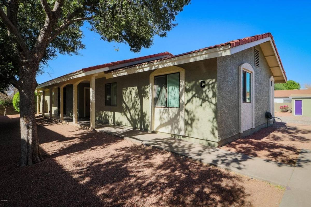 Condo for rent at 1336 E Mountain View, Phoenix, AZ 85020