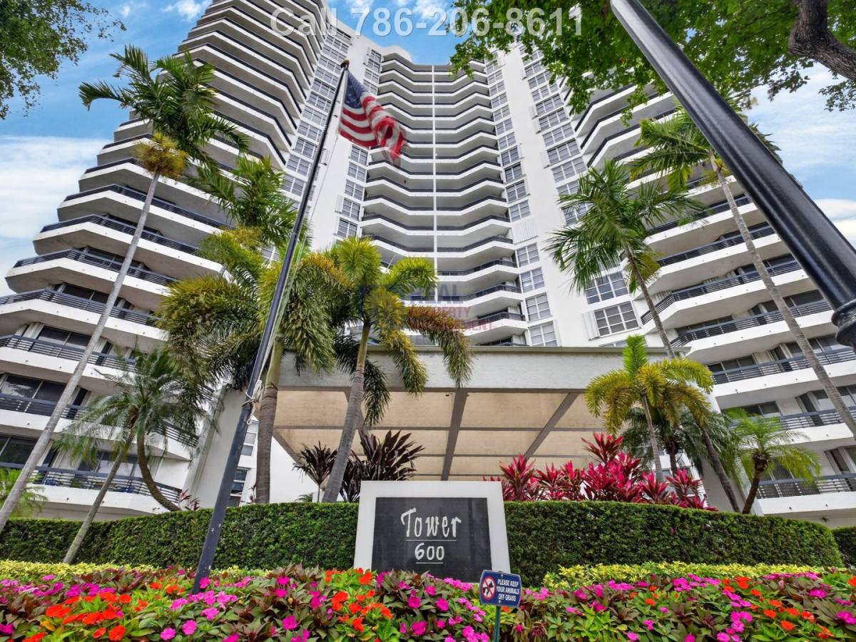 Condo for rent at 3400 NE 192nd St, Miami, FL 33180