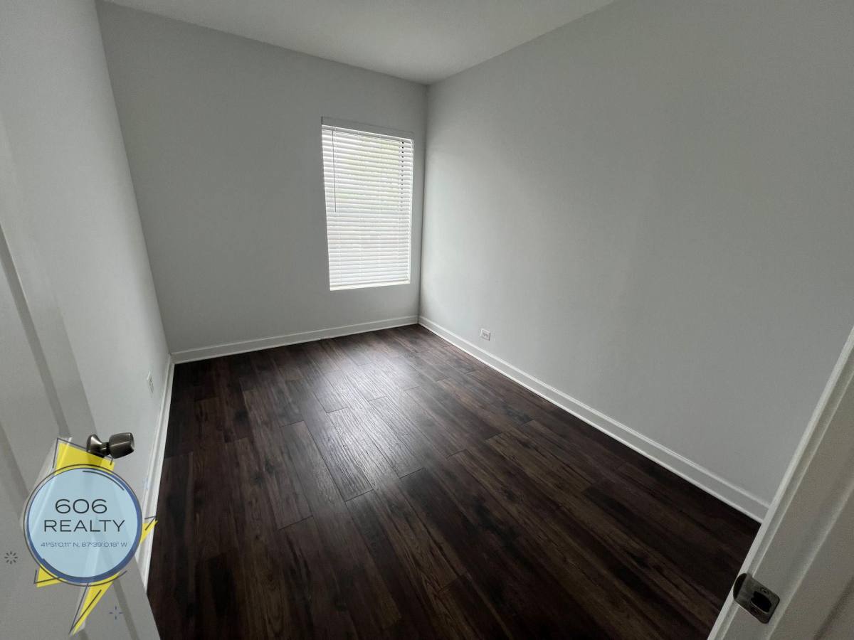 Apartment for rent at 3412-20 W Irving Park Rd, Chicago, IL 60618
