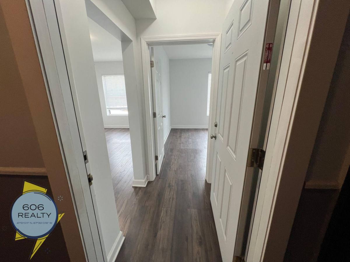 Apartment for rent at 3412-20 W Irving Park Rd, Chicago, IL 60618