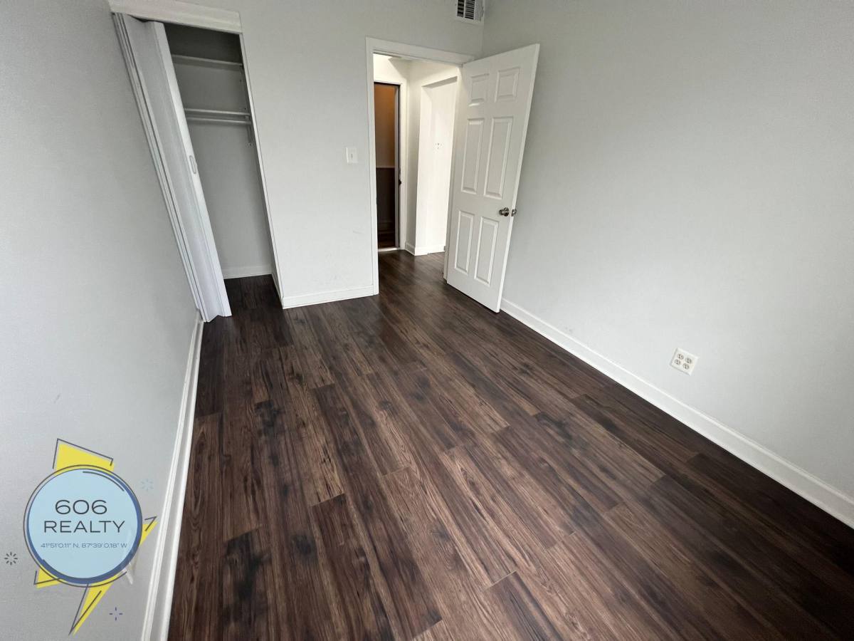 Apartment for rent at 3412-20 W Irving Park Rd, Chicago, IL 60618