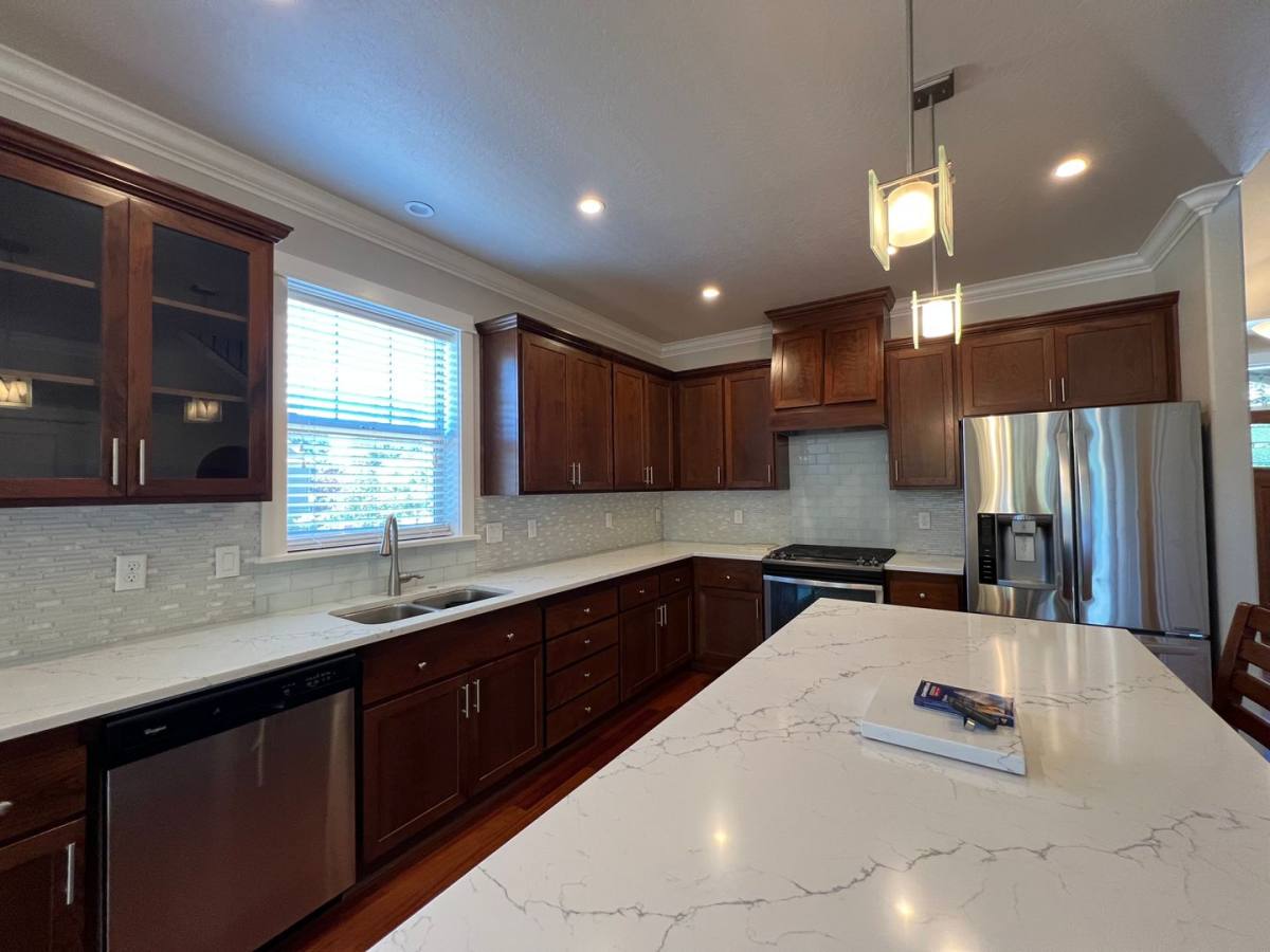 House for rent at 926 Robin Hood Ave, Eugene, OR 97401