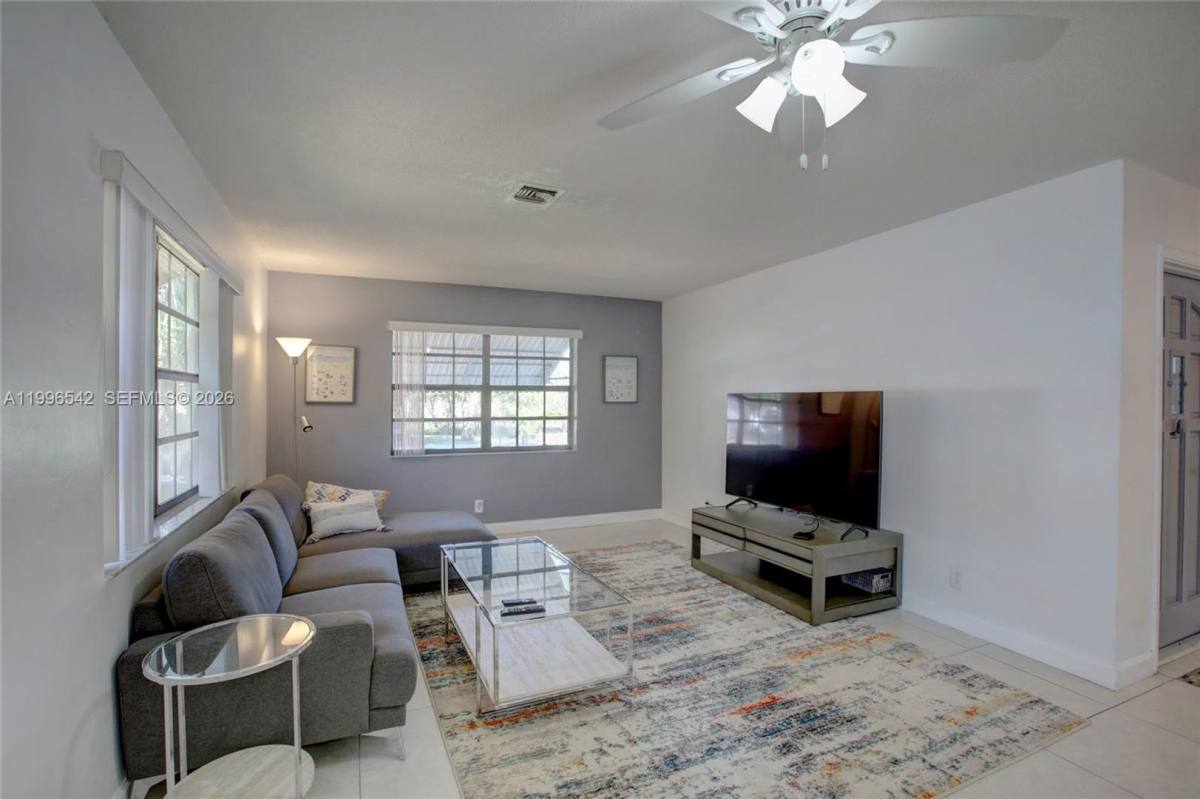 House for rent at 418 SE 4th St, Dania, FL 33004