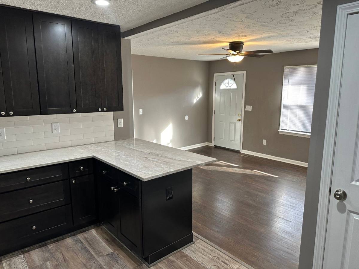 House for rent at 1545 Gaylor Dr SE, Smyrna, GA 30082