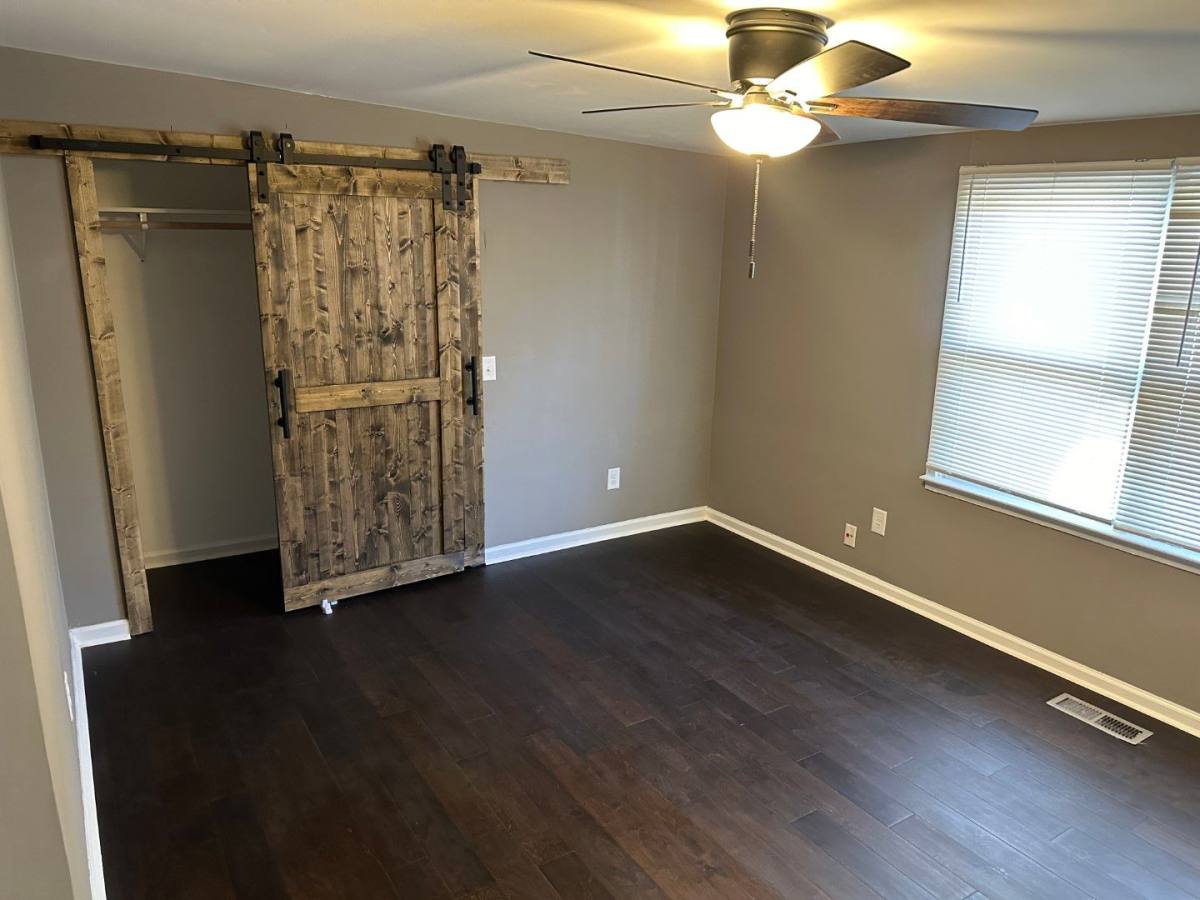 House for rent at 1545 Gaylor Dr SE, Smyrna, GA 30082