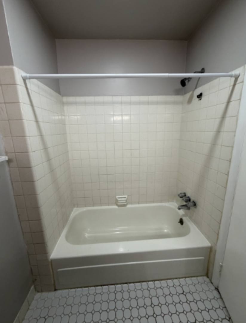 Apartment for rent at 105 Lincoln Ave, Ridley Park, PA 19078