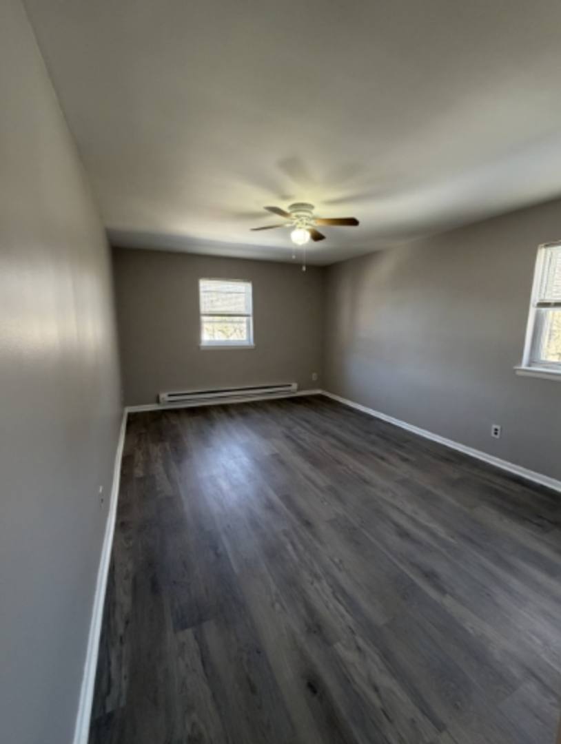 Apartment for rent at 105 Lincoln Ave, Ridley Park, PA 19078