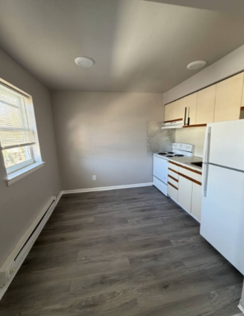 Apartment for rent at 105 Lincoln Ave, Ridley Park, PA 19078