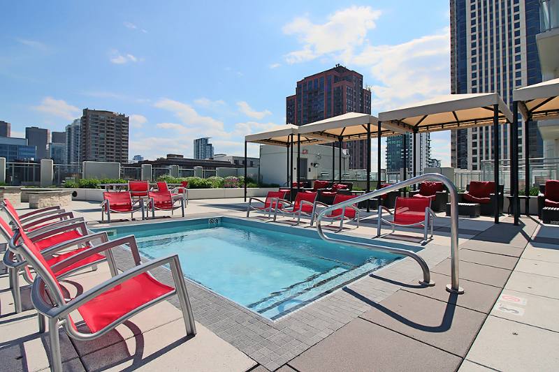 Apartment for rent at 585 W Kinzie, Chicago, IL 60661