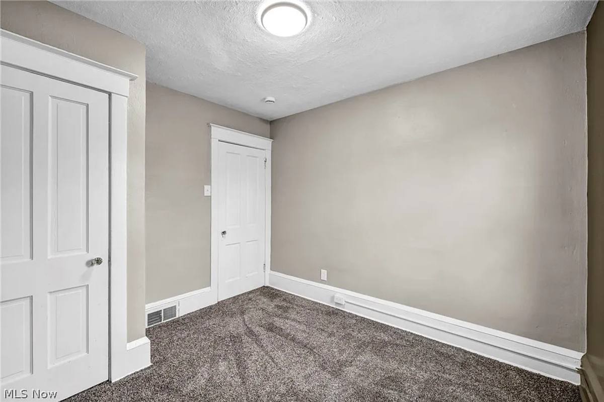 House for rent at 5614 Drake Ave, Cleveland, OH 44127
