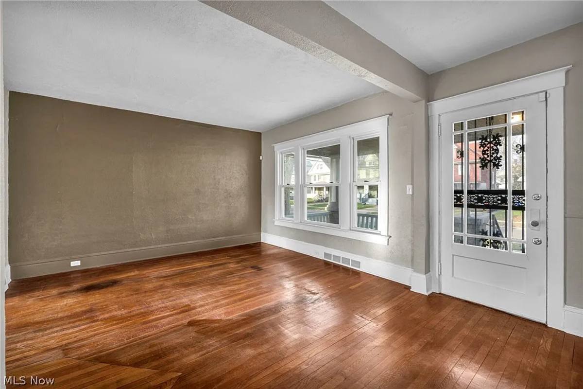 House for rent at 5614 Drake Ave, Cleveland, OH 44127