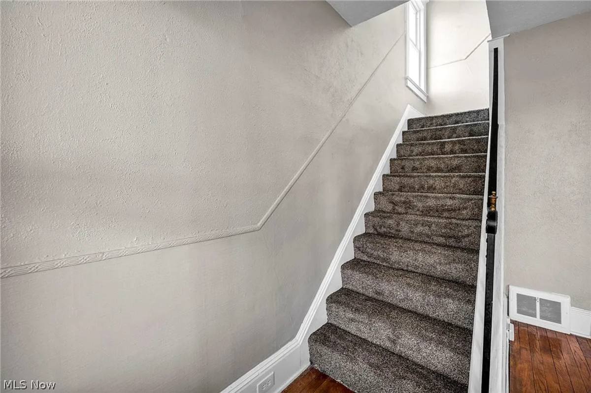 House for rent at 5614 Drake Ave, Cleveland, OH 44127