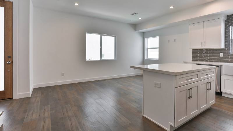 Townhouse for rent at 3946 1 2 Budlong Ave, Los Angeles, CA 90037