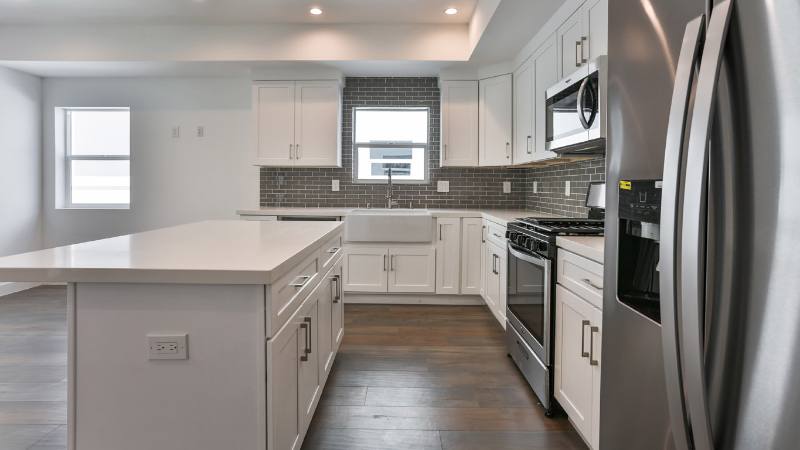 Townhouse for rent at 3946 1 2 Budlong Ave, Los Angeles, CA 90037