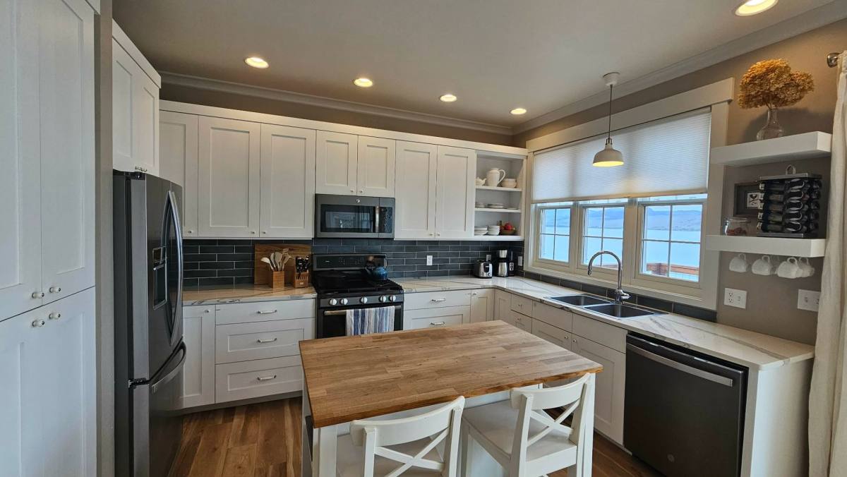 House for rent at 43062 Labella Lane, Big Arm, MT 59910