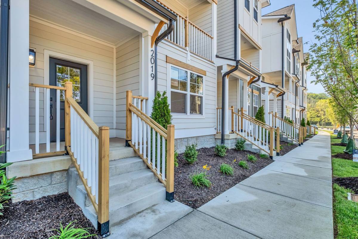 Townhouse for rent at 2019 Maple View Lane, Nashville, TN 37207